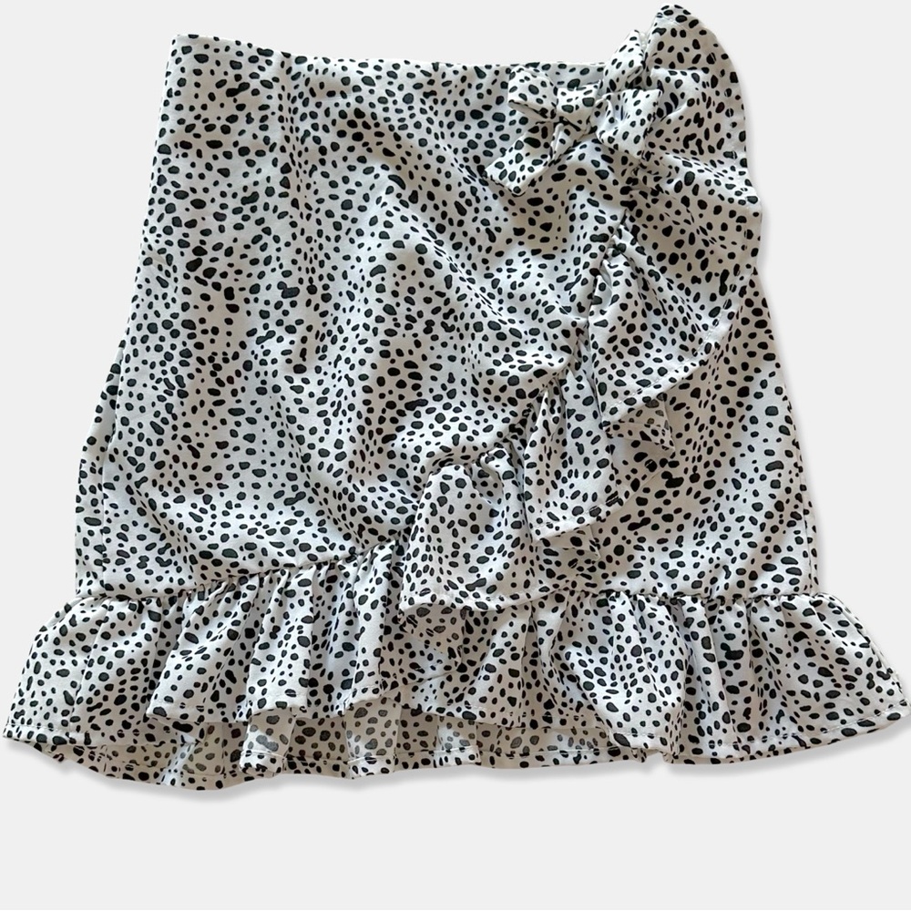 Shein Girls Black and White Polka Dot Ruffle Skirt